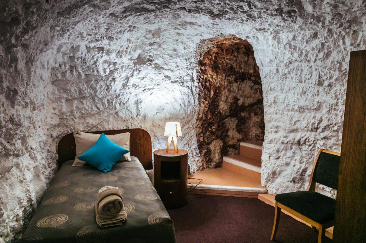 White Cliffs Underground Motel Extérieur photo